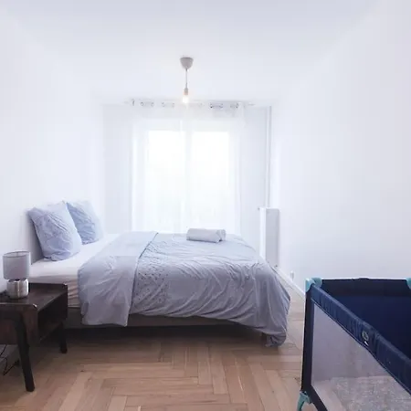 Elegance Et Confort- Videoprojecteur Tours-parking *