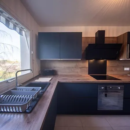 Elegance Et Confort- Videoprojecteur Tours-parking