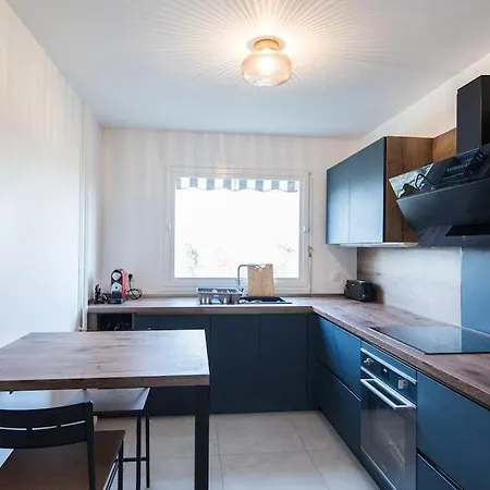 Elegance Et Confort- Videoprojecteur Tours-parking Apartment