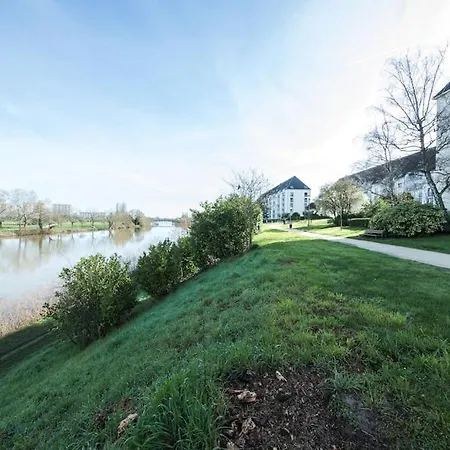 élégance Et Confort- Vidéoprojecteur Tours-parking *