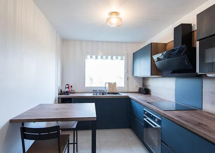 Elegance Et Confort- Videoprojecteur Tours-parking Daire