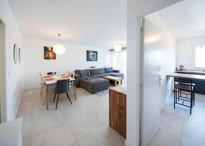 Daire Elegance Et Confort- Videoprojecteur Tours-parking