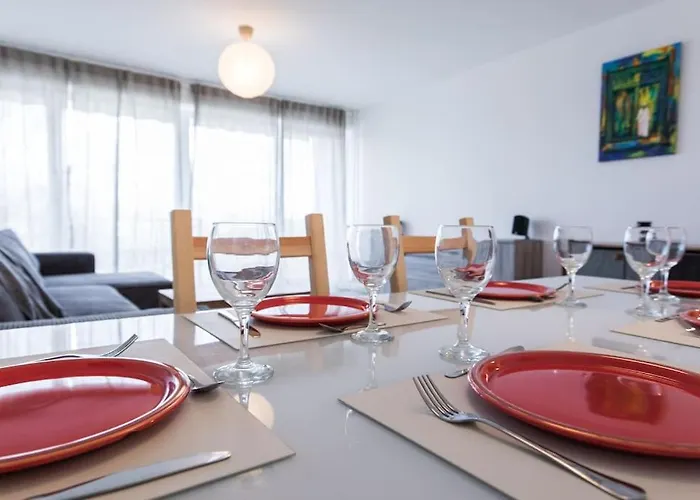 Elegance Et Confort- Videoprojecteur Tours-parking * تور